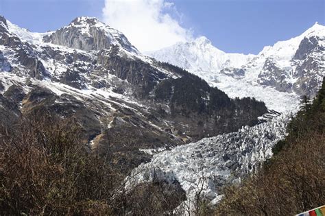 梅里雪山是哪儿：多元視角的探索與訴求